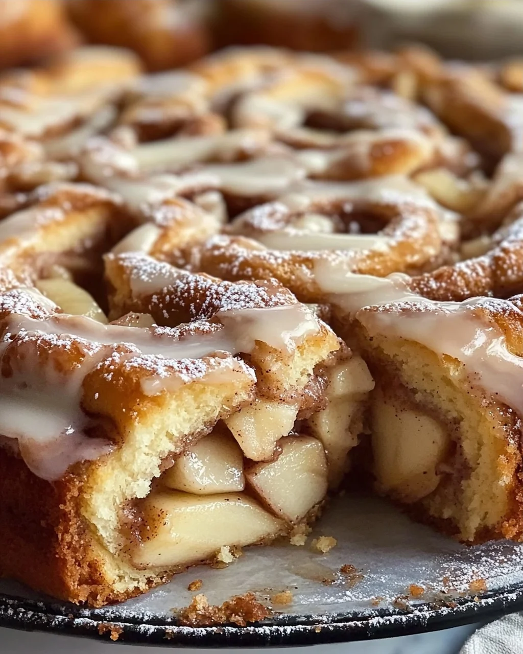 Der Beste Zimtschnecken-Apfelkuchen – süß & voller Erinnerungen